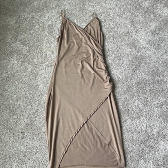 Tan Women's Wraped V Neck Ruched Split Slit Spaghetti Strap Bodycon Mini Dress - Picture 1 of 4